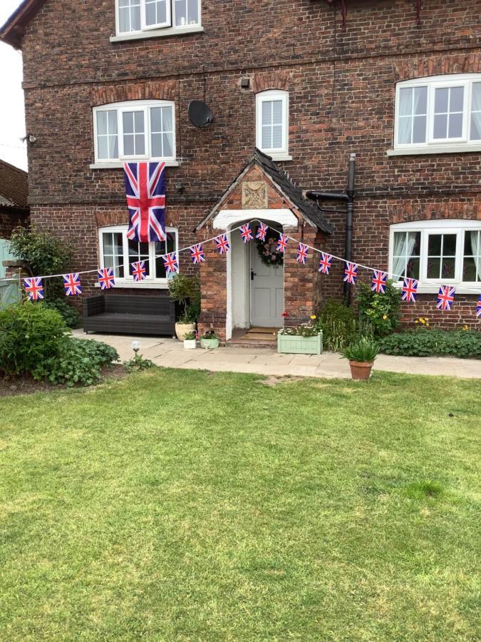 Birtles Farm Bed And Breakfast Knutsford Buitenkant foto