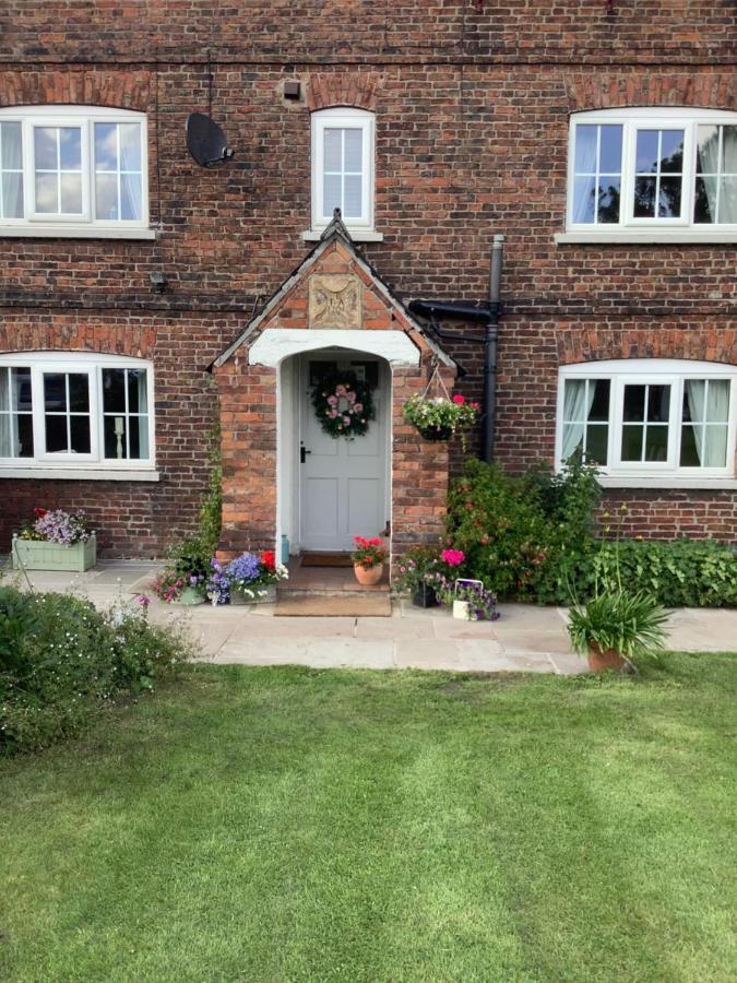 Birtles Farm Bed And Breakfast Knutsford Buitenkant foto