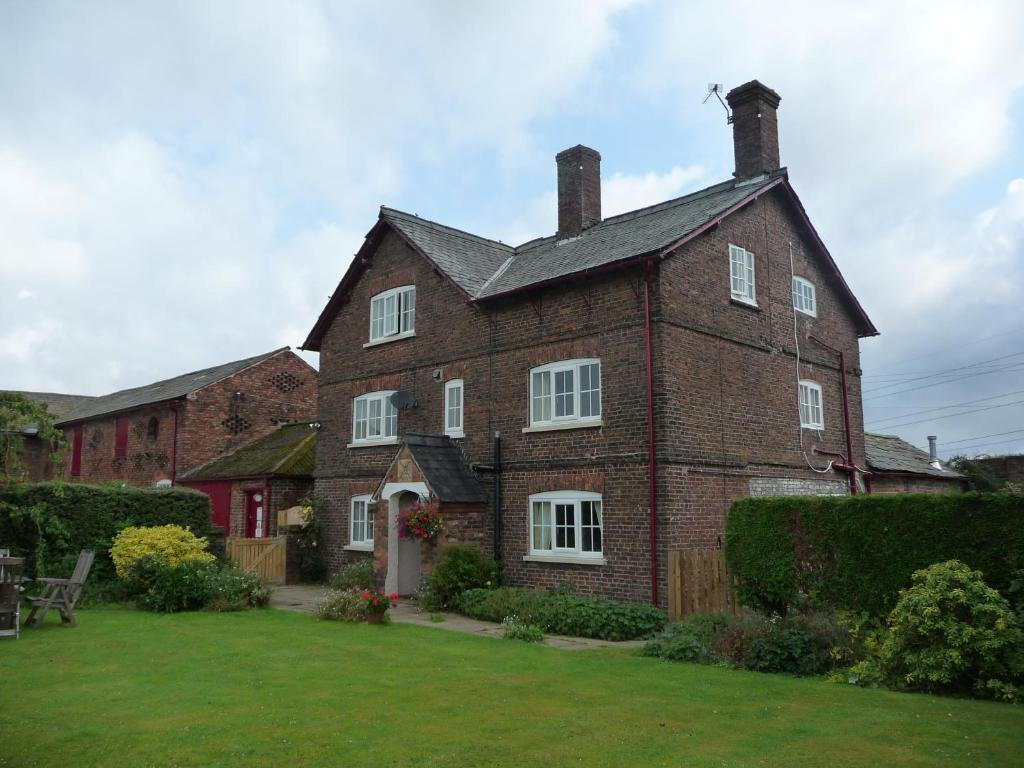 Birtles Farm Bed And Breakfast Knutsford Buitenkant foto
